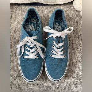 Women’s 7.5 Vans